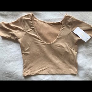 Numi crop undershirt Small